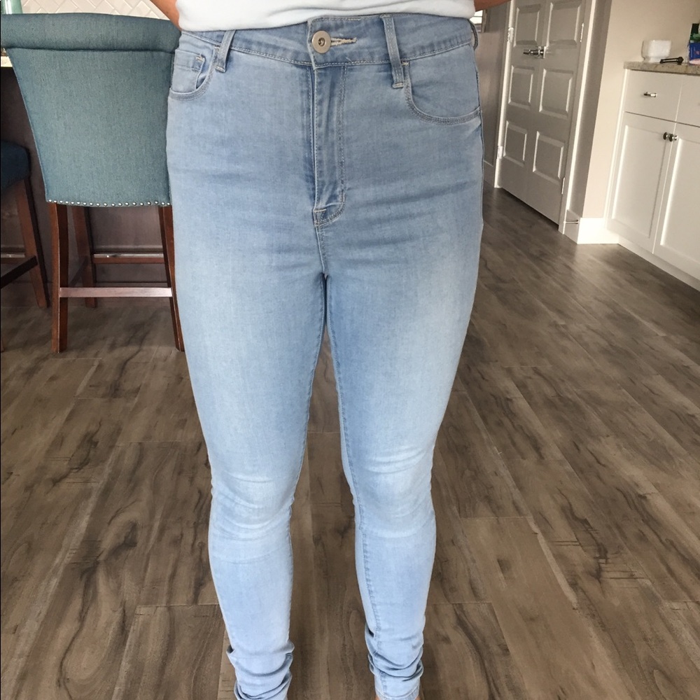 PacSun Bullhead Light Wash Jeans